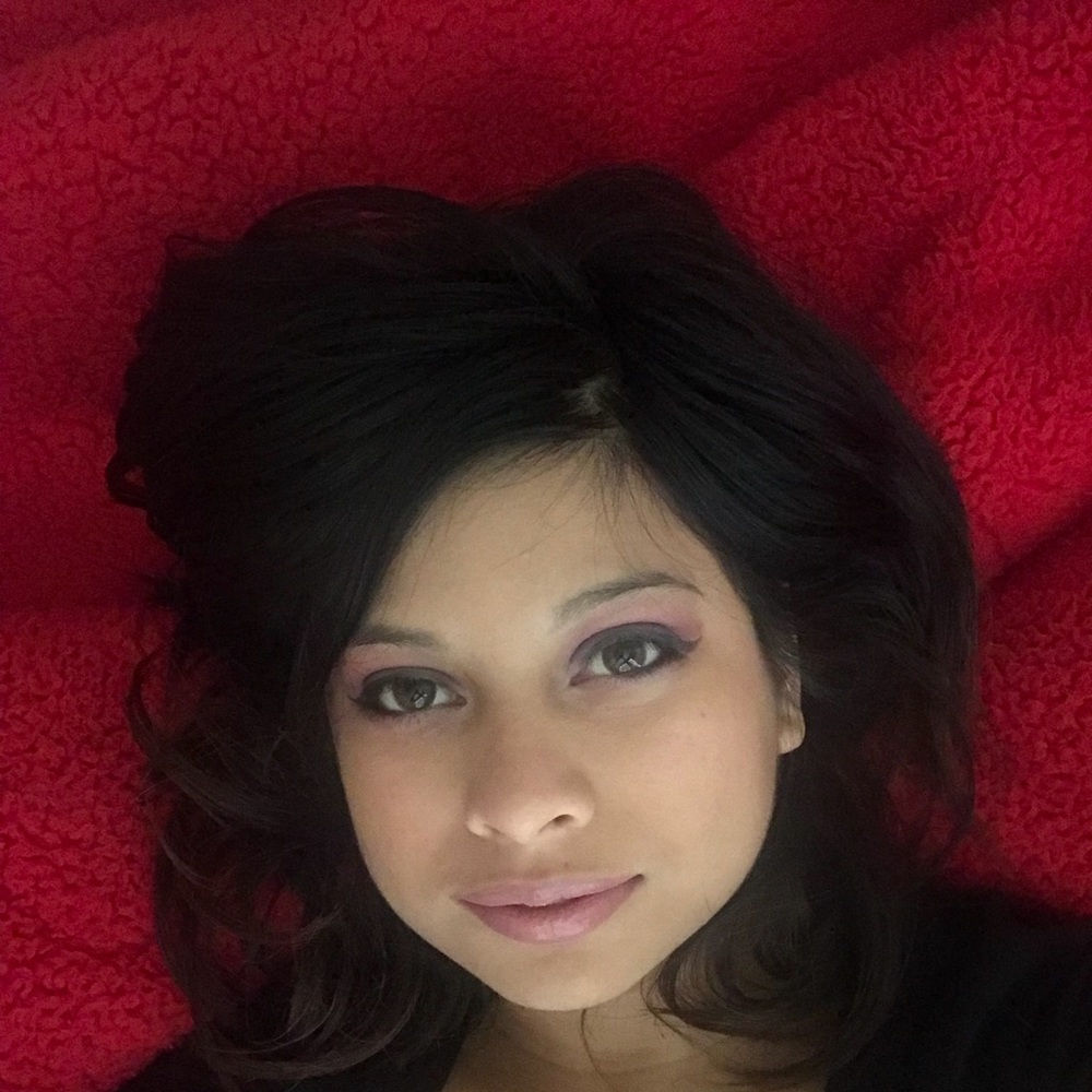 Meet your Posher, Cecilia